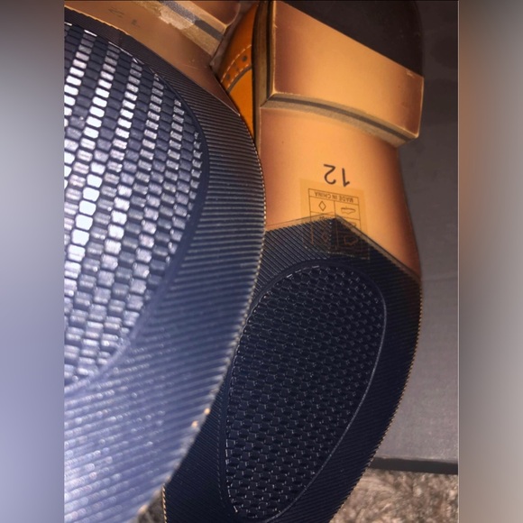 Dress shoes